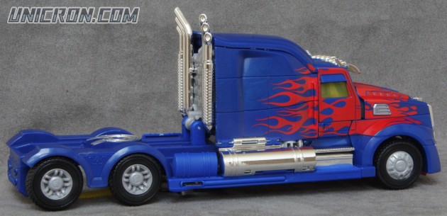 Transformers 4 Age of Extinction Optimus Prime (AoE Leader Class) toy Transformers 4 Age of Extinction Optimus Prime (AoE Leader Class) toy