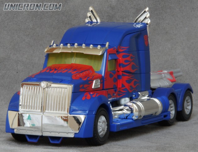 Transformers 4 Age of Extinction Optimus Prime (AoE Leader Class) toy Transformers 4 Age of Extinction Optimus Prime (AoE Leader Class) toy