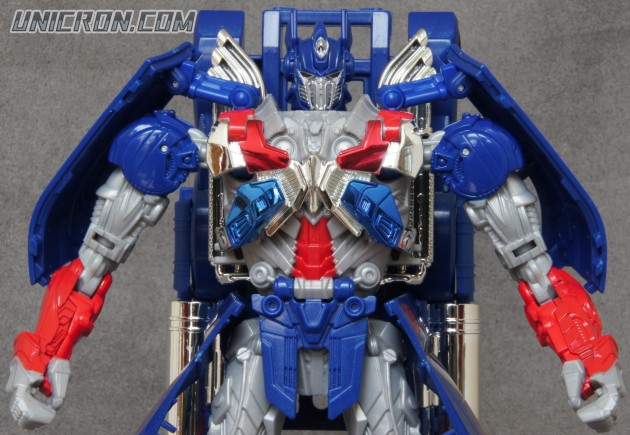Transformers 4 Age of Extinction Optimus Prime (AoE Leader Class) toy Transformers 4 Age of Extinction Optimus Prime (AoE Leader Class) toy