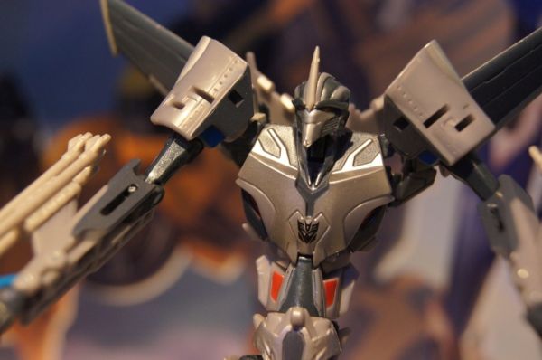 Transformers Prime Starscream (First Edition) toy Transformers Prime Starscream (First Edition) toy