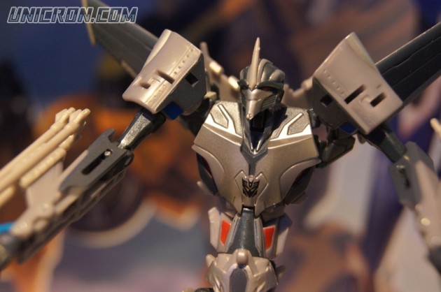Transformers Prime Starscream (First Edition) toy Transformers Prime Starscream (First Edition) toy