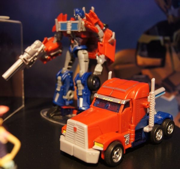 Transformers Prime Entertainment Pack (First Edition - Optimus Prime & Megatron with Raf, Jack, & Miko) toy Transformers Prime Entertainment Pack (First Edition - Optimus Prime & Megatron with Raf, Jack, & Miko) toy