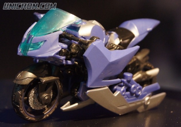 Transformers Prime Arcee (First Edition) toy Transformers Prime Arcee (First Edition) toy