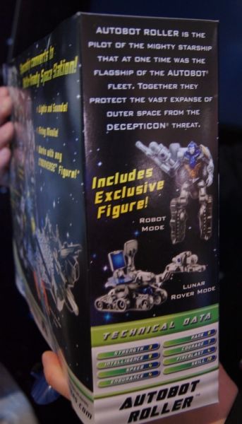 Transformers Cyberverse Autobot Ark with Autobot Roller toy Transformers Cyberverse Autobot Ark with Autobot Roller toy