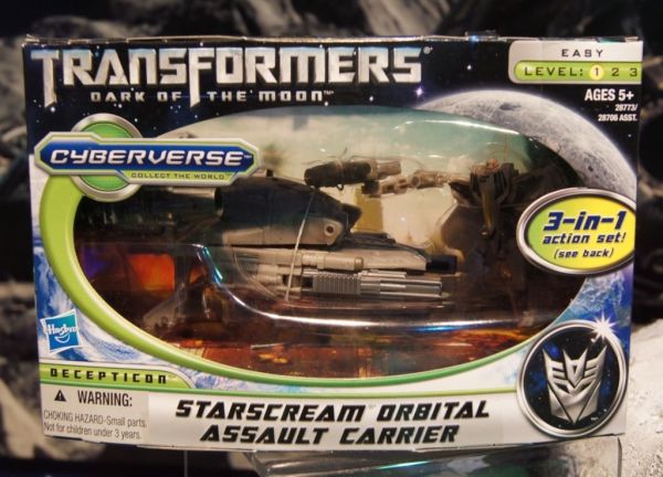 Transformers Cyberverse Starscream w/ Orbital Assault Carrier toy Transformers Cyberverse Starscream w/ Orbital Assault Carrier toy