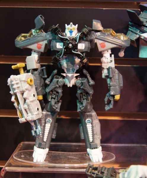 Transformers 3 Dark of the Moon Skyhammer toy Transformers 3 Dark of the Moon Skyhammer toy
