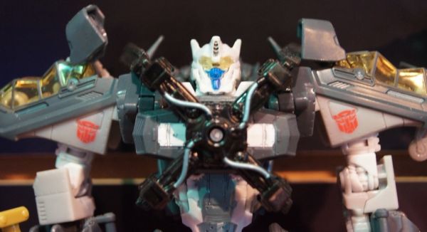 Transformers 3 Dark of the Moon Skyhammer toy Transformers 3 Dark of the Moon Skyhammer toy