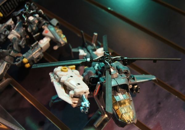 Transformers 3 Dark of the Moon Skyhammer toy Transformers 3 Dark of the Moon Skyhammer toy