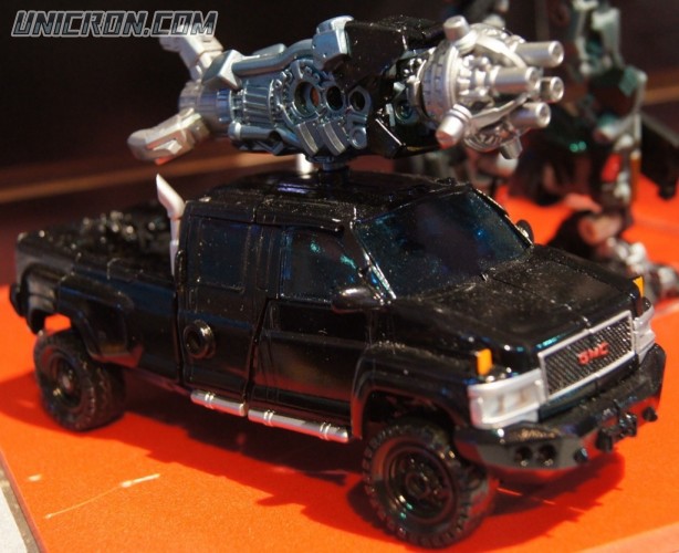 Transformers 3 Dark of the Moon Ironhide (Voyager) toy Transformers 3 Dark of the Moon Ironhide (Voyager) toy