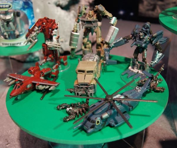 Transformers Cyberverse Blackout (Cyberverse Commander) toy Transformers Cyberverse Blackout (Cyberverse Commander) toy